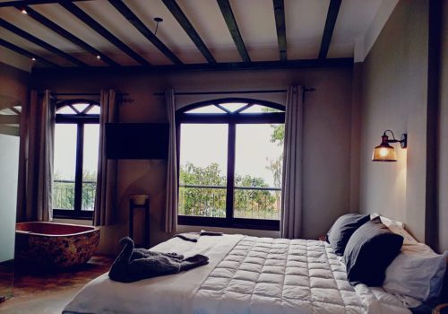 Máscaras / Altiplano Verde – Hotel BELAROSA